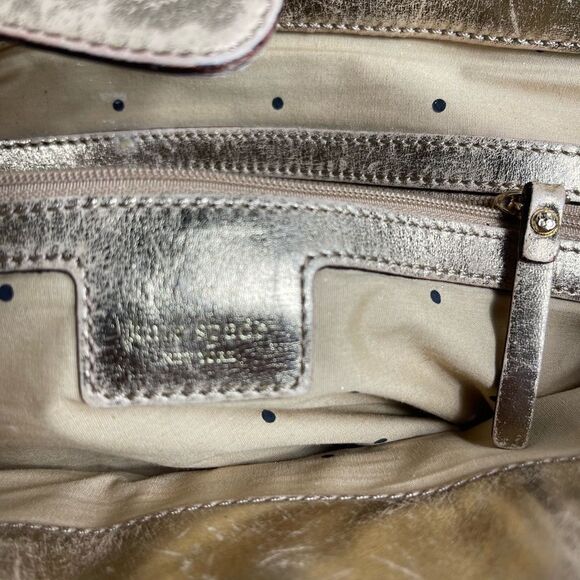 Vintage Kate spade beige canvas and faded gold trims shoulder bag. - Picture 6 of 12